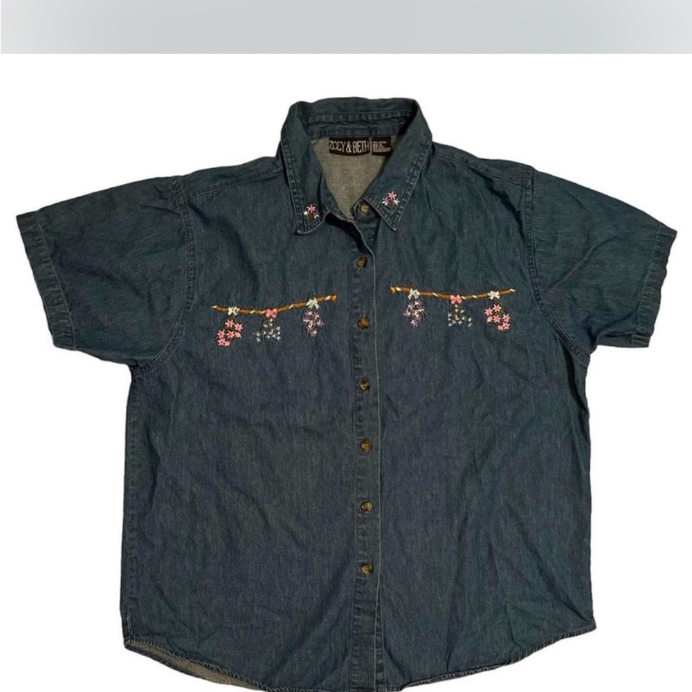 Floral Embroidered Short Sleeve Denim Shirt